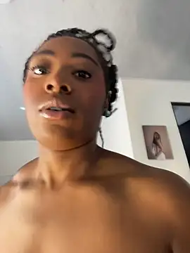 Cynthia es online show from 07/06/26, 04:09