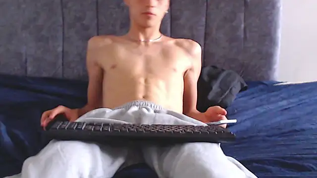 hottie couplee online show from 03/15/26, 09:33