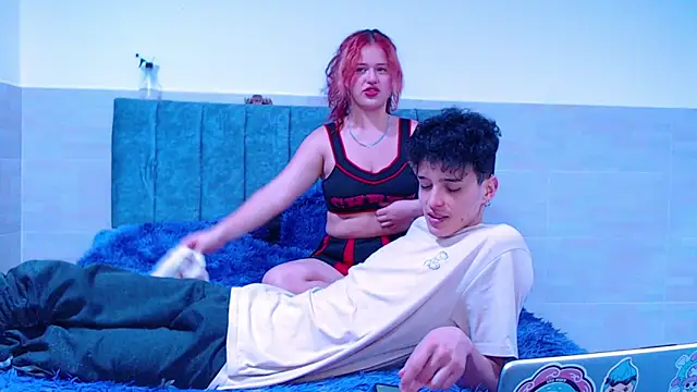 hottie couplee online show from 01/16/26, 07:18