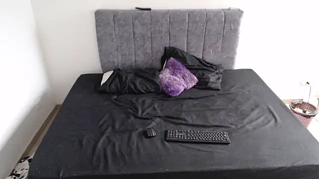 hottie couplee online show from 03/28/26, 10:44