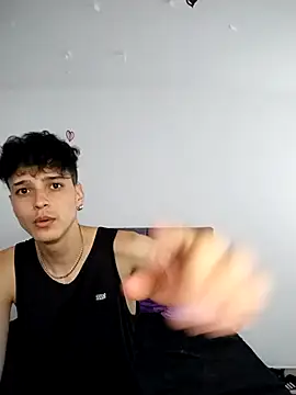 hottie couplee online show from 02/15/26, 10:52