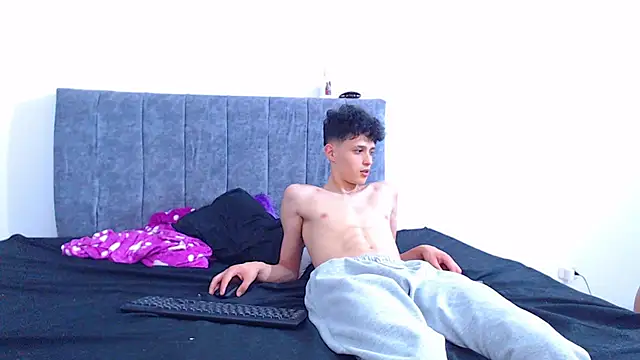 hottie couplee online show from 03/09/26, 11:08