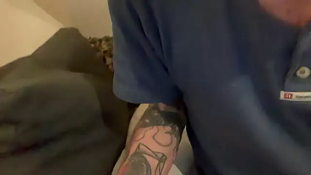 Snapshot of CBT-Sounding chatting on 01/12/26, 04:19 CBT-Sounding online show from 01/12/26, 04:19