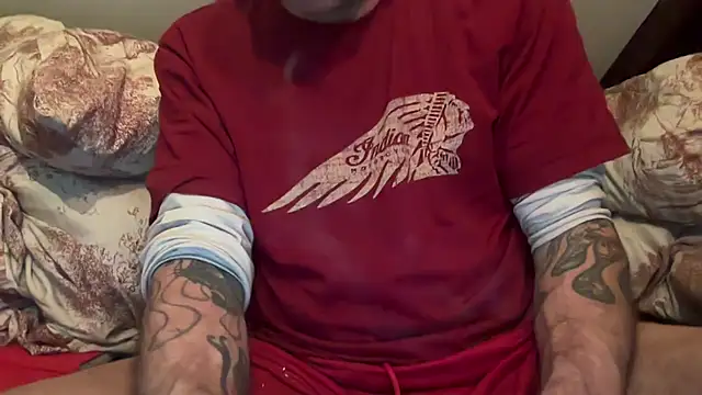 Snapshot of CBT-Sounding chatting on 12/22/25, 05:02 CBT-Sounding online show from 12/22/25, 05:02