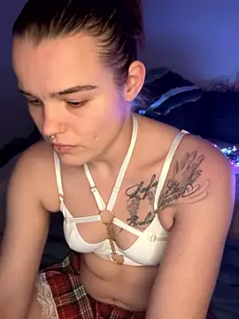 LoreenKinky online show from 02/04/26, 07:09