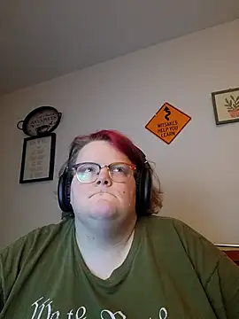 LiaraStrife online show from 12/02/25, 06:37