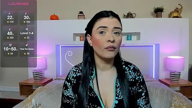 AnikaRomanoff  online show from 02/11/26, 11:43