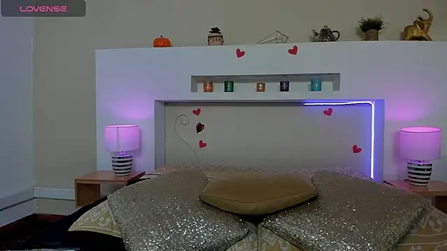 AnikaRomanoff  online show from 03/27/26, 11:22