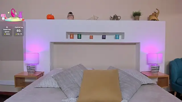 AnikaRomanoff  online show from 12/22/25, 11:43