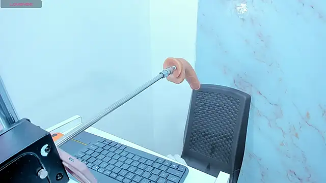 leticia lynn1 online show from 03/28/26, 09:05