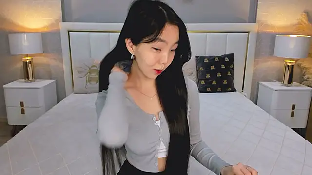 EMILY GREENSON online show from 02/14/26, 06:46