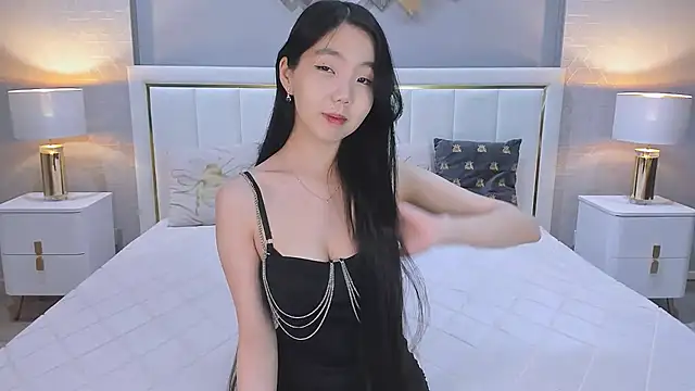 EMILY GREENSON online show from 02/02/26, 07:29