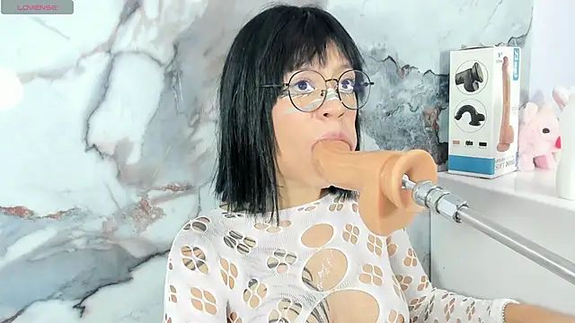 Snapshot of sofia_shadow_ chatting on 03/01/26, 07:30 sofia shadow online show from 03/01/26, 07:30