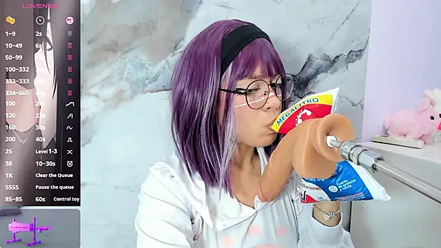 sofia shadow  online show from 03/05/26, 03:58