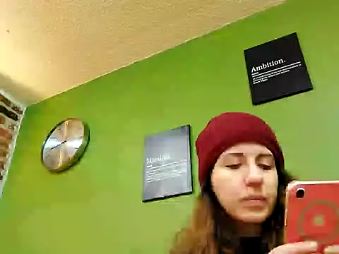 NatyMia online show from 12/18/25, 02:43