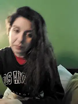 NatyMia online show from 12/04/25, 04:00