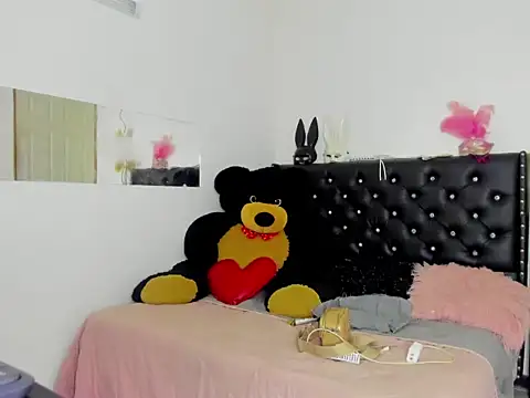 BlakeNoir  online show from 04/08/26, 12:01