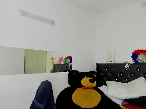 Snapshot of BlakeNoir_ chatting on 05/15/26, 01:03 BlakeNoir online show from 05/15/26, 01:03