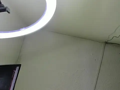 Snapshot of BlakeNoir_ chatting on 05/19/26, 11:39 BlakeNoir online show from 05/19/26, 11:39