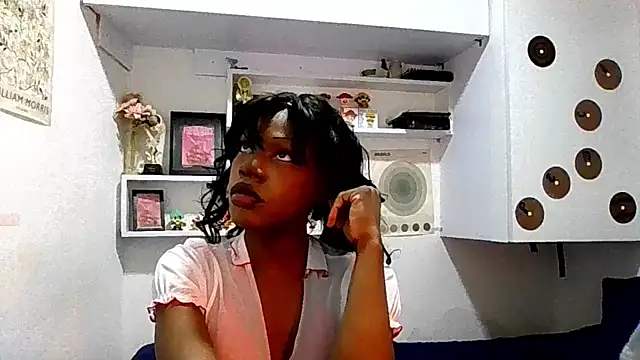 Snapshot of KEIKEI_o chatting on 06/21/26, 01:44 KEIKEI o online show from 06/21/26, 01:44