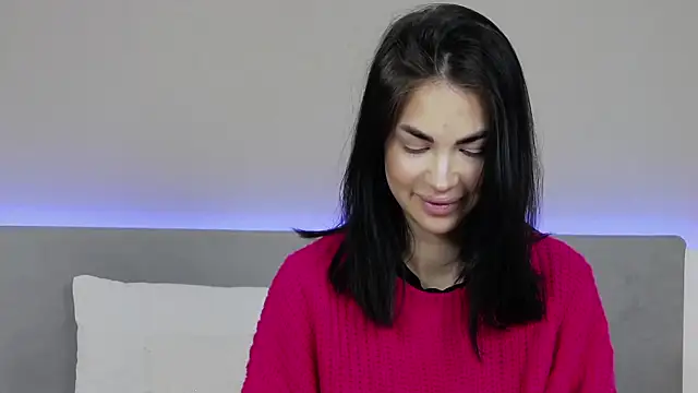 Snapshot of RachaelMils chatting on 12/18/25, 03:55 RachaelMils online show from 12/18/25, 03:55