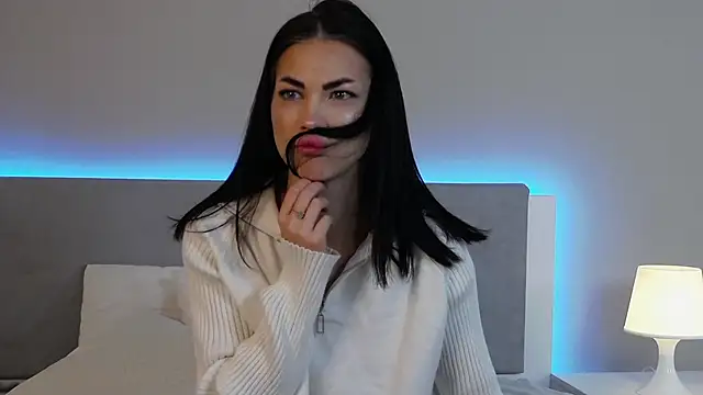 Snapshot of RachaelMils chatting on 12/19/25, 03:54 RachaelMils online show from 12/19/25, 03:54