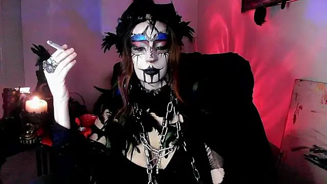 Snapshot of EmpressMorrigan chatting on 12/17/25, 09:58 EmpressMorrigan online show from 12/17/25, 09:58