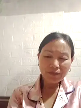 Lili-123k online show from 04/29/26, 03:32