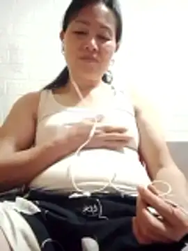 Lili-123k online show from 03/25/26, 03:00