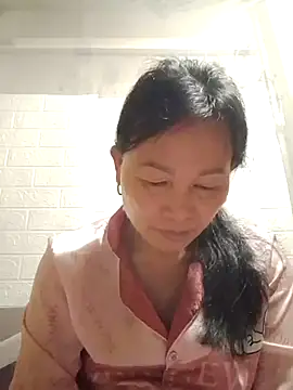 Lili-123k online show from 04/21/26, 01:42