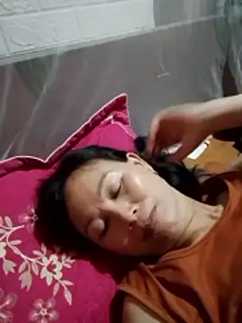 Lili-123k online show from 04/14/26, 03:55