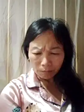 Lili-123k online show from 05/13/26, 09:33