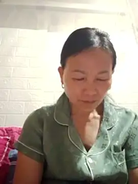 Lili-123k online show from 04/19/26, 08:04
