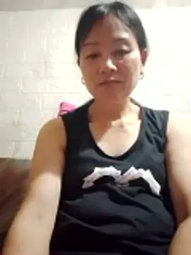 Lili-123k online show from 05/11/26, 04:04