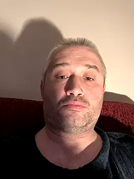 Olomoucak1982 online show from 03/31/26, 06:54