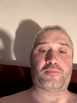 Olomoucak1982 online show from 04/01/26, 06:05