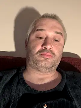 Olomoucak1982 online show from 04/13/26, 06:12