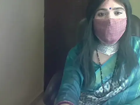 Snapshot of Lovely_Ladyboy_star chatting on 02/28/26, 06:29 Lovely Ladyboy star online show from 02/28/26, 06:29