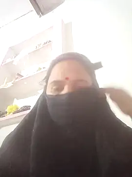 Your-shreya143 online show from 12/05/25, 04:38