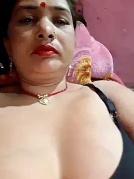 Your-shreya143 online show from 05/19/26, 11:12