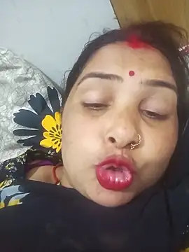 Your-shreya143 online show from 02/17/26, 06:22