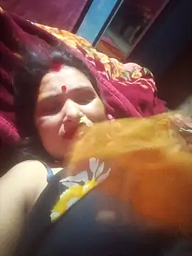 Your-shreya143 online show from 04/21/26, 07:42