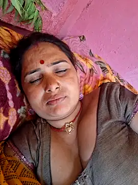 Your-shreya143 online show from 05/30/26, 08:53