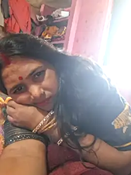 Your-shreya143 online show from 05/10/26, 08:07