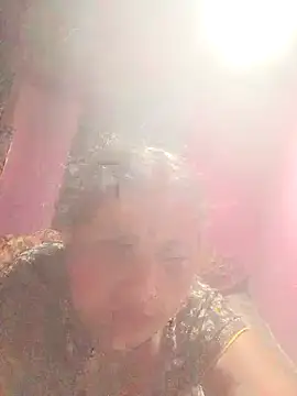 Your-shreya143 online show from 03/17/26, 03:37