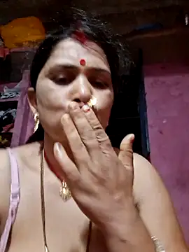 Your-shreya143 online show from 05/16/26, 09:14