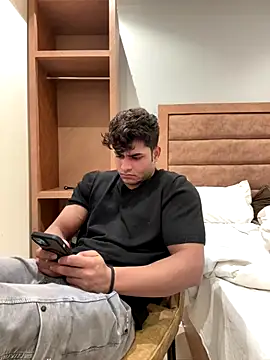 Anshtease online show from 12/18/25, 07:24