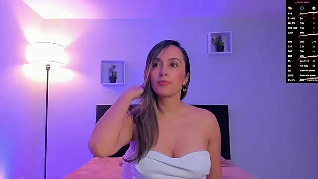Victoria Rose  online show from 06/09/26, 08:10