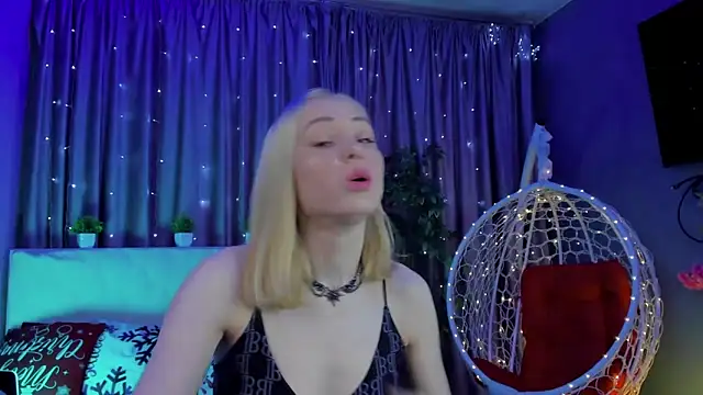 Gina Gina love online show from 03/03/26, 01:34