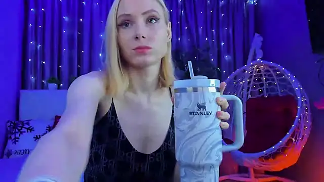 Gina Gina love online show from 02/09/26, 01:14